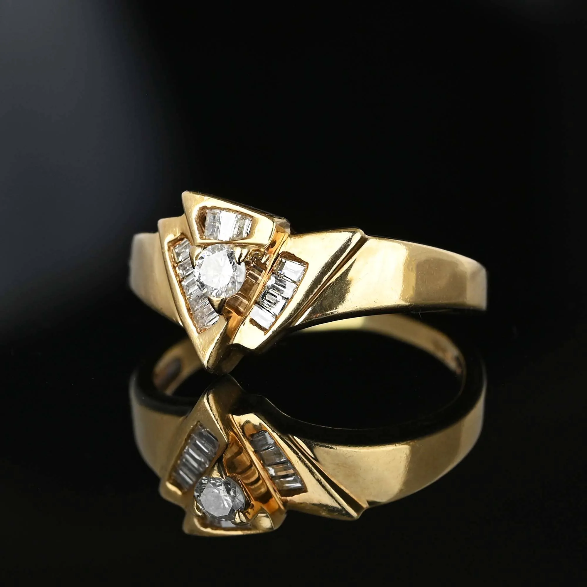 Gold Triangle Round & Baguette Diamond Ring