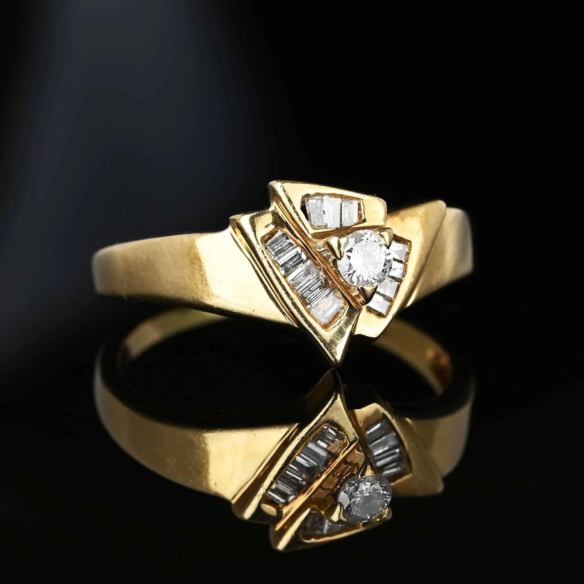 Gold Triangle Round & Baguette Diamond Ring