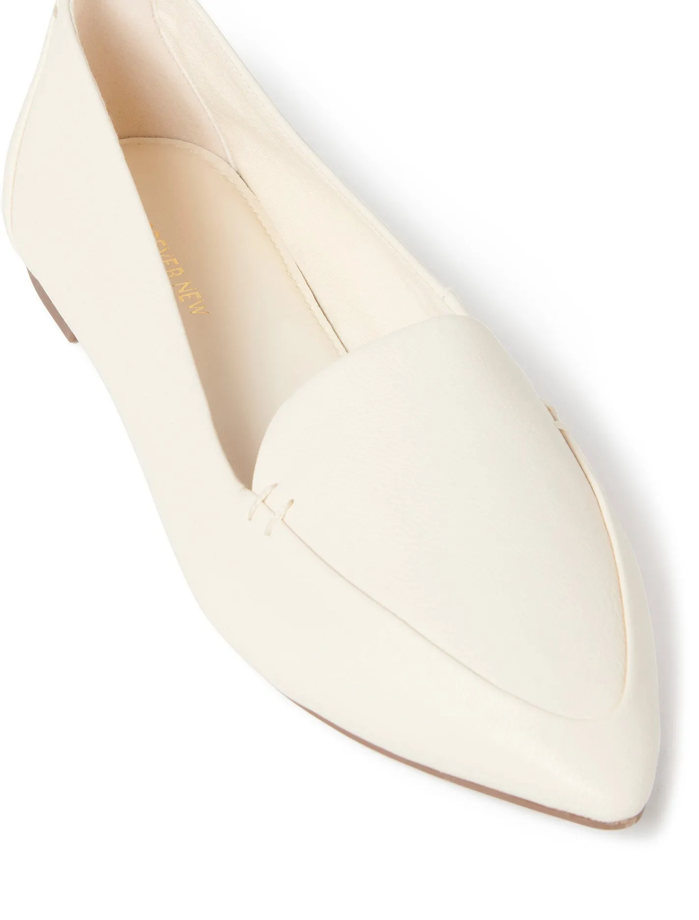 Layla Pointed Flat