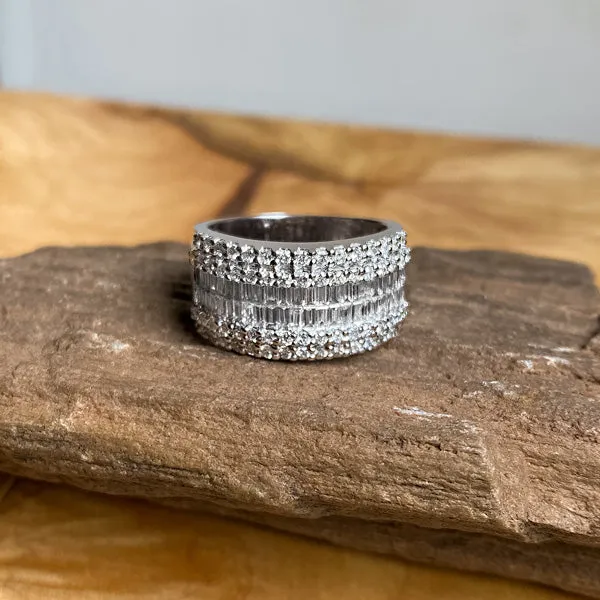 Vintage Baguette & Round Diamond Band